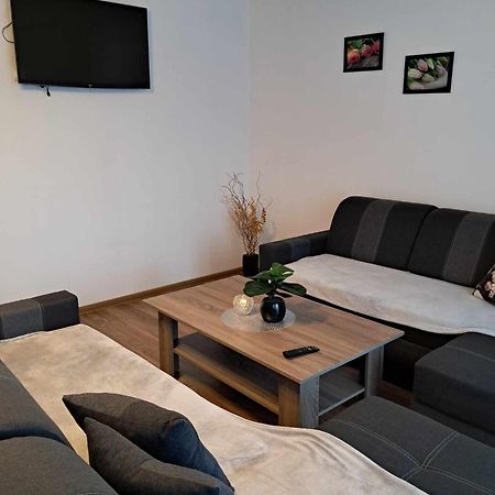 Appartamento Zakatek Pienin Grywald Esterno foto
