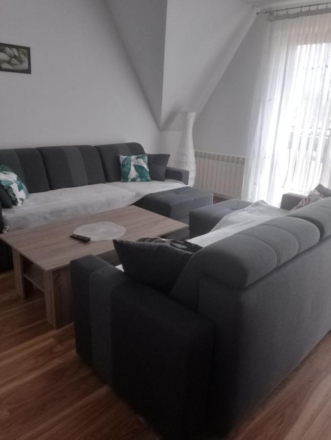 Appartamento Zakatek Pienin Grywald Esterno foto